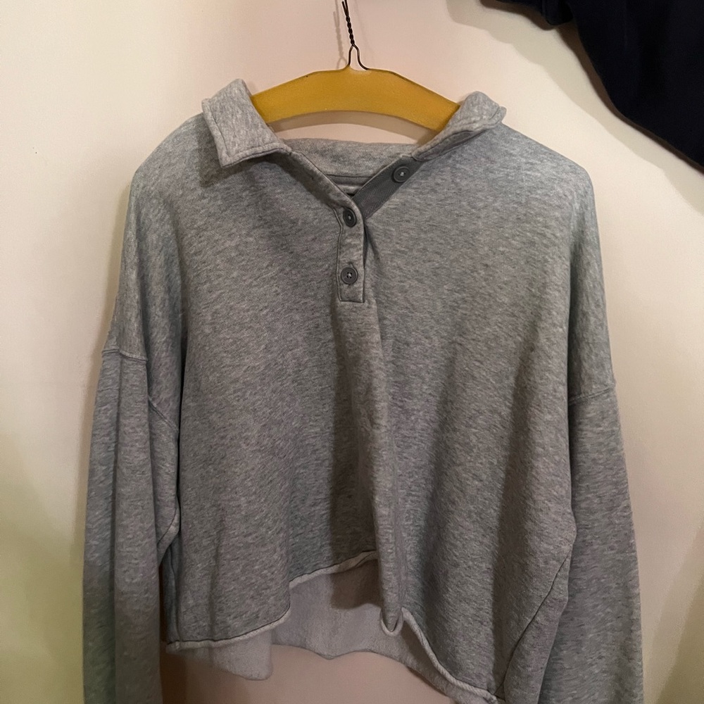Aerie cropped sweater size S
